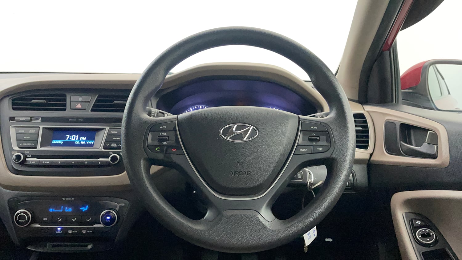 Used 2016 Hyundai Elite i20 Sportz 1.2 Petrol Manual interior STEERING VIEW