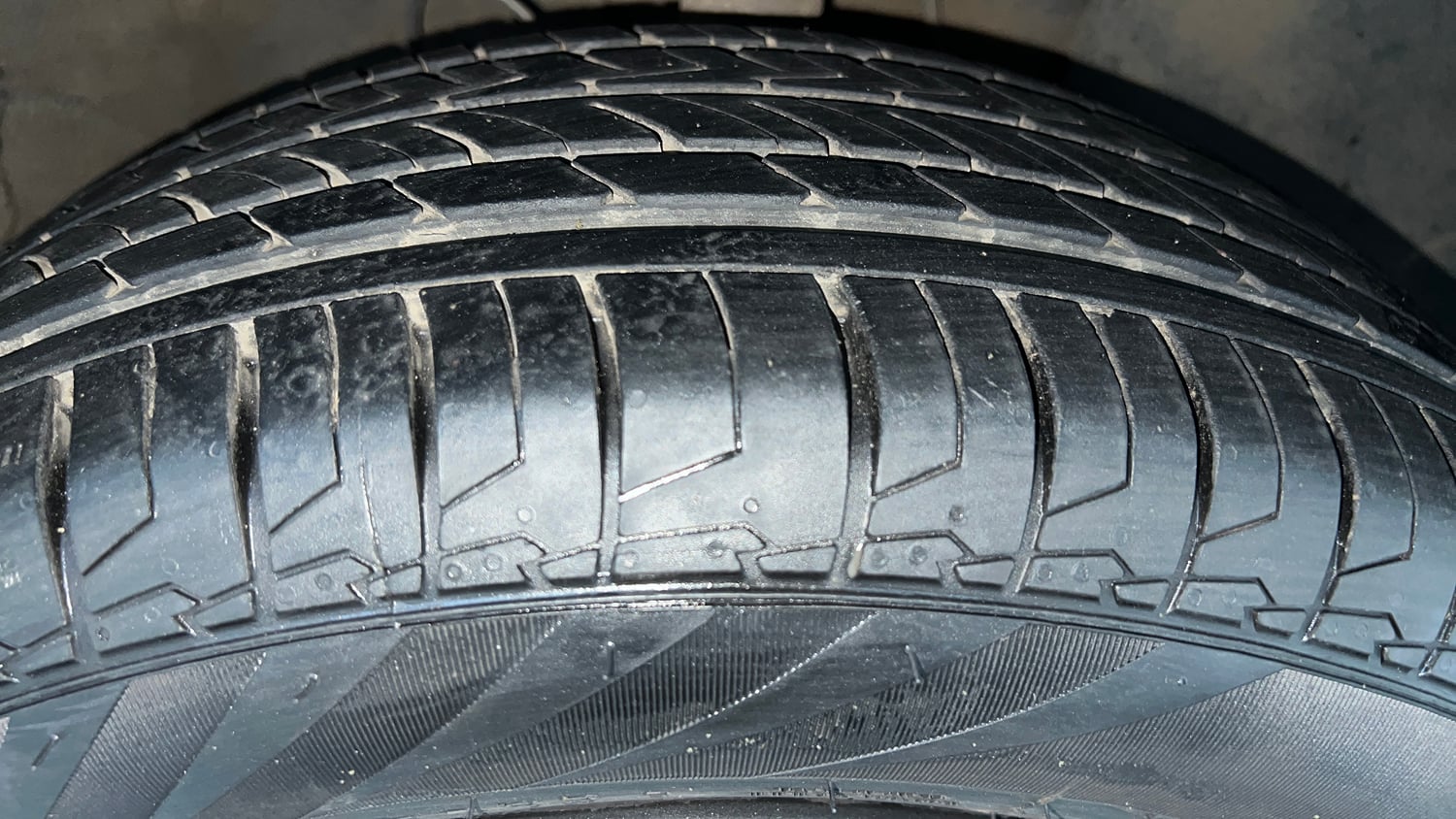Used 2019 hyundai Venue SX 1.0 Turbo Petrol Petrol Manual tyres RIGHT FRONT TYRE TREAD VIEW