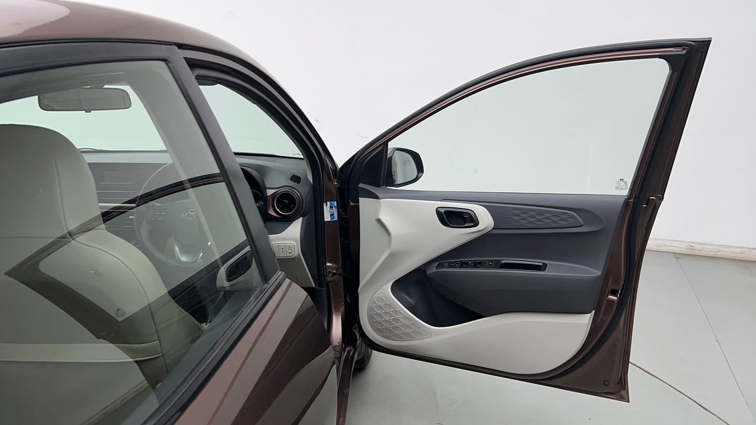 Used 2021 Hyundai Aura S 1.2 CNG Cng Manual interior RIGHT FRONT DOOR OPEN VIEW