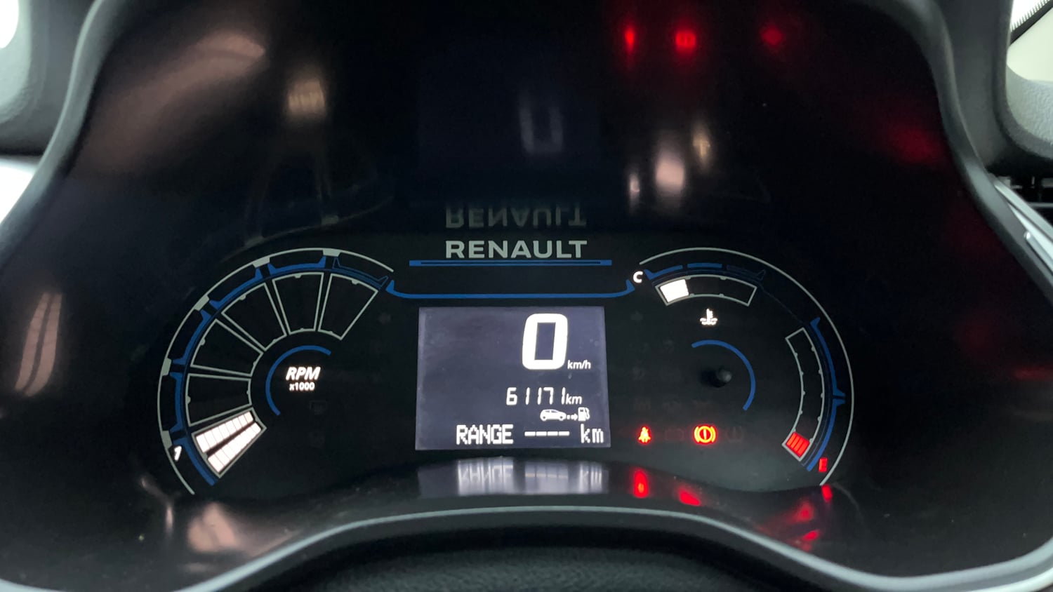 Used 2022 Renault Triber RXZ Dual Tone Petrol Manual interior CLUSTERMETER VIEW
