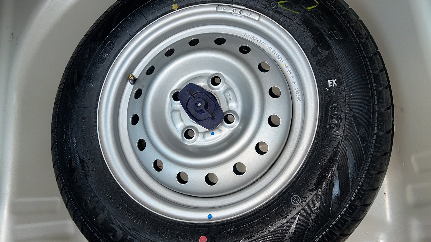Used 2019 Maruti Suzuki Wagon R LXi 1.0 Petrol Manual tyres SPARE TYRE VIEW
