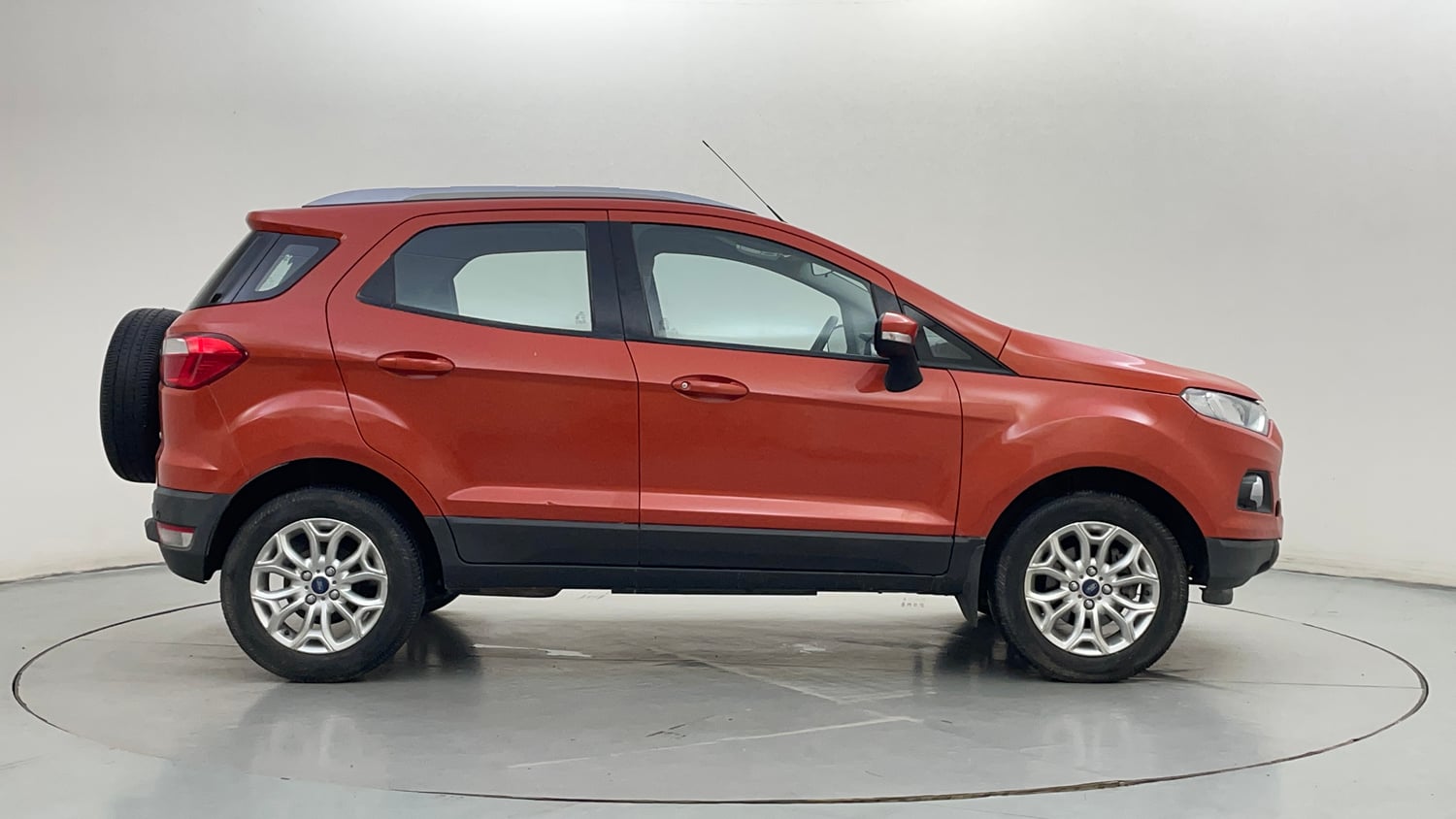 Used 2015 Ford EcoSport Titanium 1.5 Ti-VCT Petrol Manual exterior RIGHT SIDE VIEW