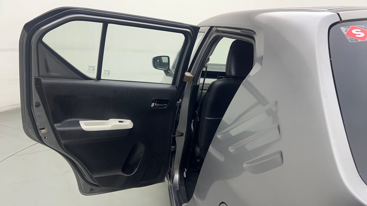 Used 2018 Maruti Suzuki Ignis Delta 1.2 AMT Petrol Automatic interior LEFT REAR DOOR OPEN VIEW