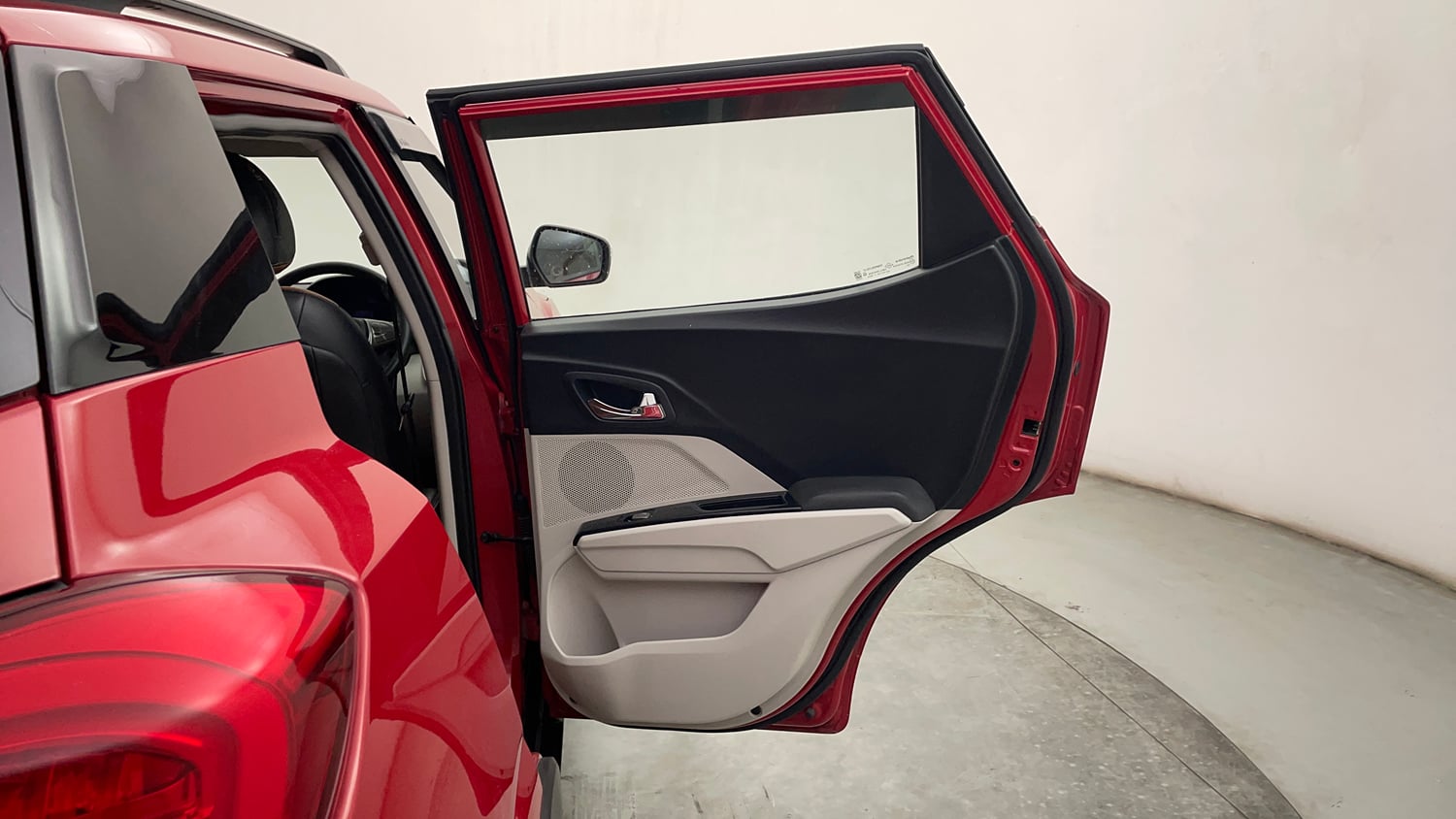 Used 2021 Mahindra XUV 300 W8 1.2 Petrol Petrol Manual interior RIGHT REAR DOOR OPEN VIEW