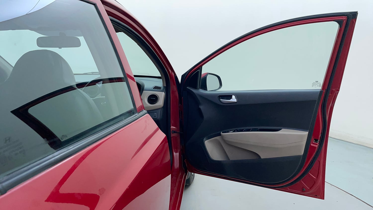 Used 2017 Hyundai Grand i10 Sportz (O) 1.2 Kappa VTVT Petrol Manual interior RIGHT FRONT DOOR OPEN VIEW