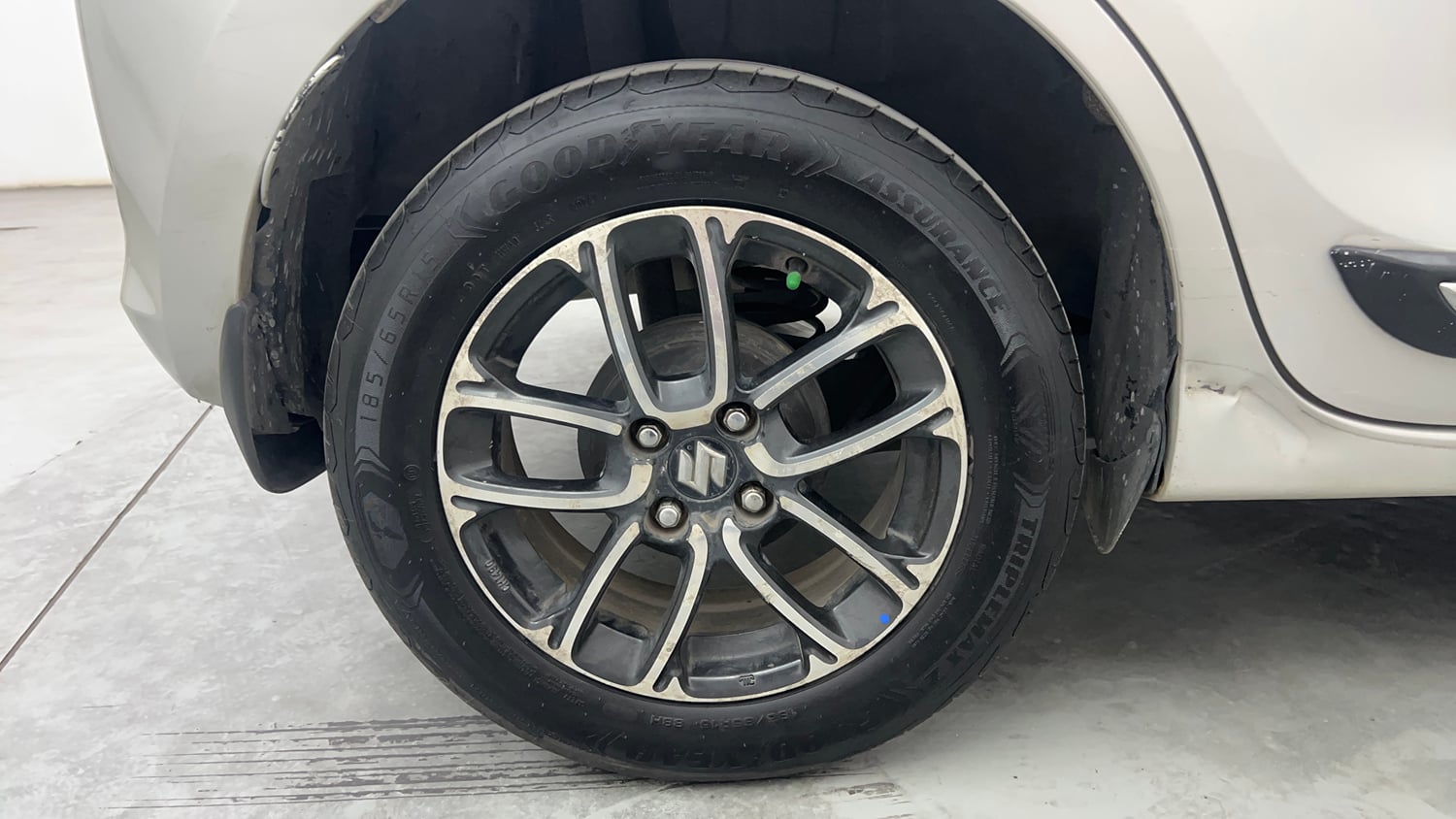 Used 2020 Maruti Suzuki Swift ZXi Plus AMT Petrol Automatic tyres RIGHT REAR TYRE RIM VIEW