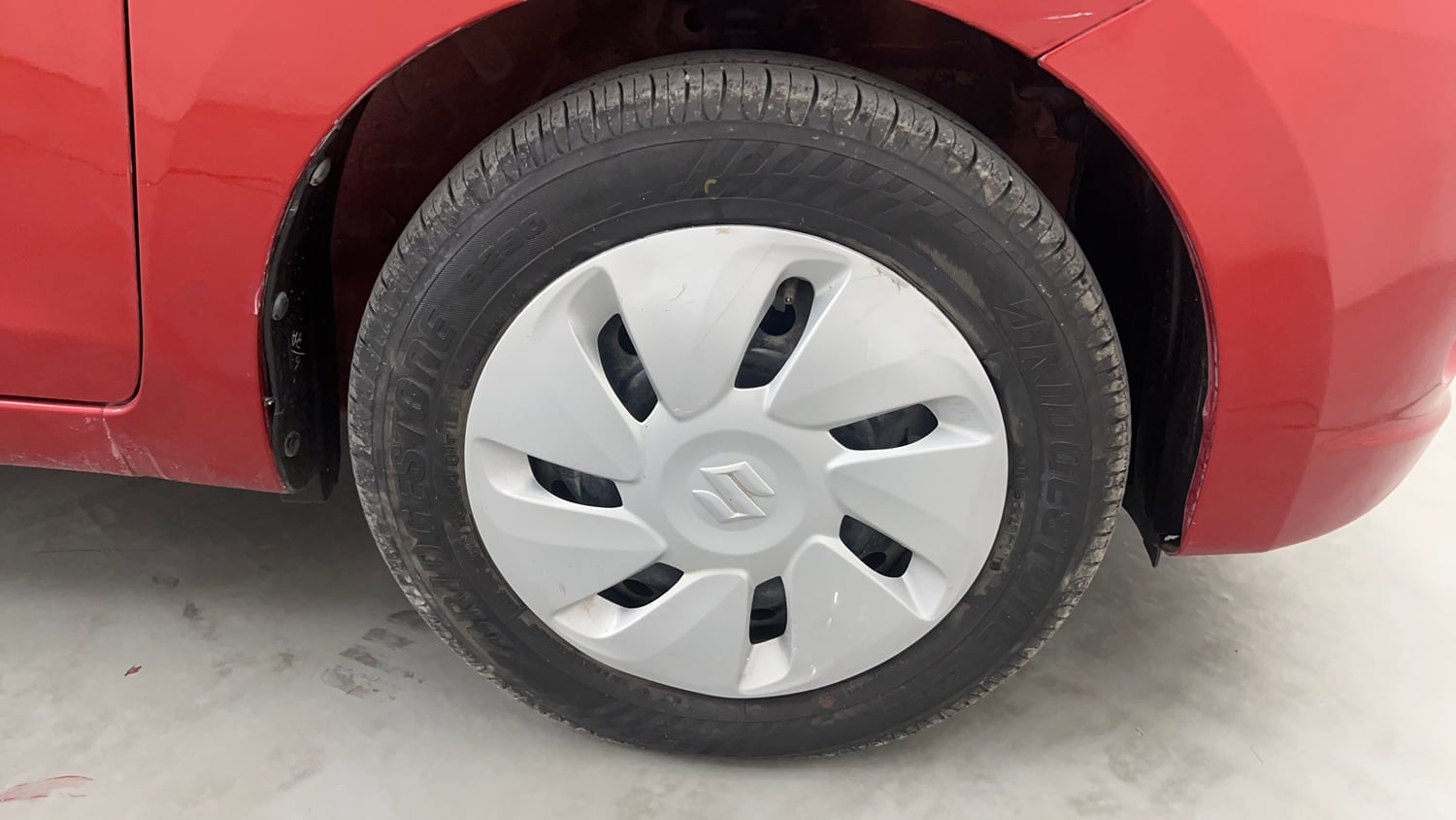 Used 2015 Maruti Suzuki Celerio VXi CNG Cng Manual tyres RIGHT FRONT TYRE RIM VIEW