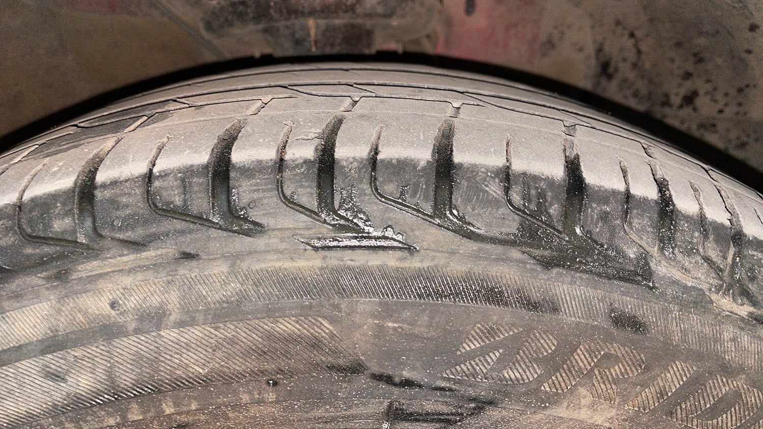 Used 2017 Hyundai Elite i20 Asta 1.2 (O) Petrol Manual tyres RIGHT FRONT TYRE TREAD VIEW