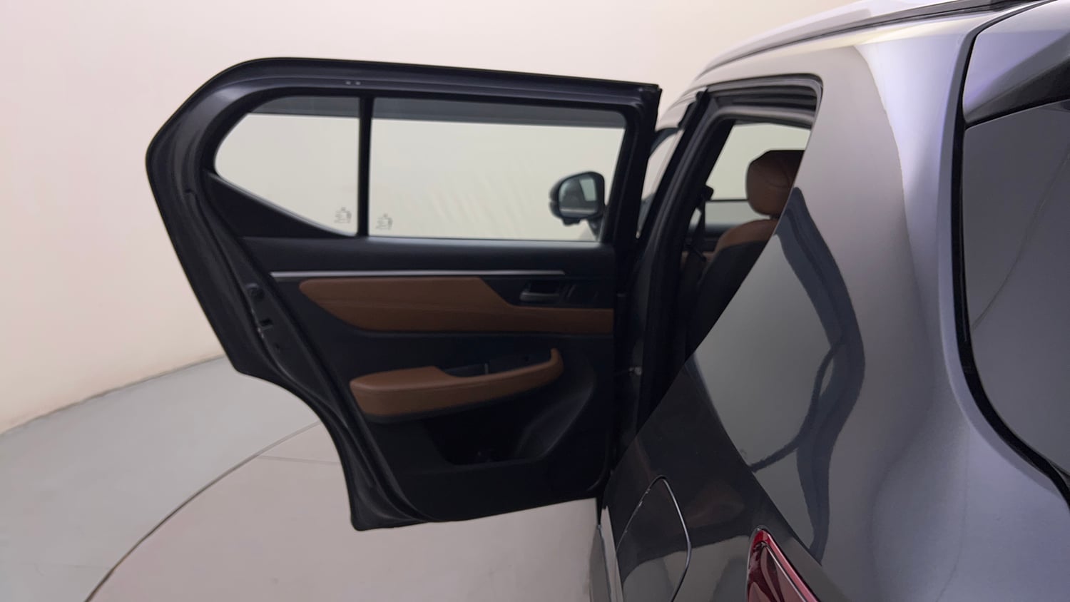 Used 2025 Honda Elevate ZX CVT Petrol Automatic interior LEFT REAR DOOR OPEN VIEW