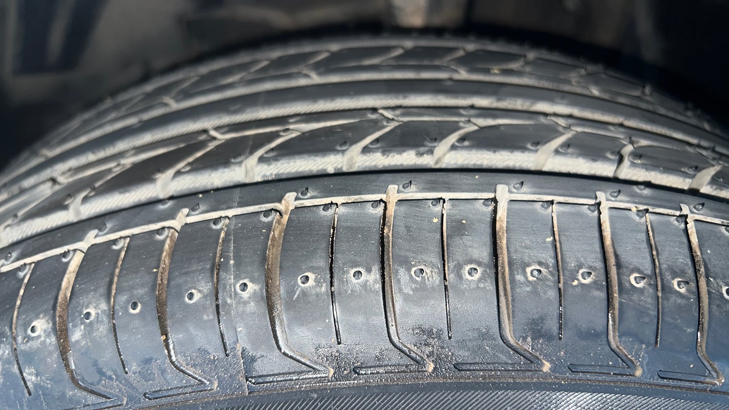Used 2019 Tata Nexon XMA Petrol Petrol Automatic tyres LEFT FRONT TYRE TREAD VIEW