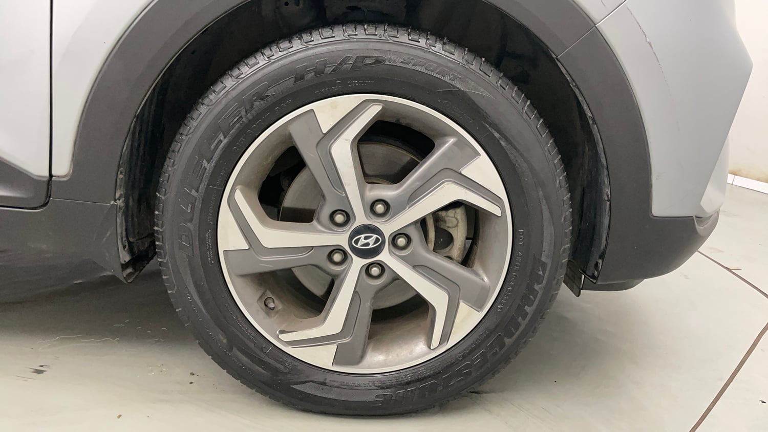 Used 2019 Hyundai Creta SX 1.6 AT Petrol Petrol Automatic tyres RIGHT FRONT TYRE RIM VIEW