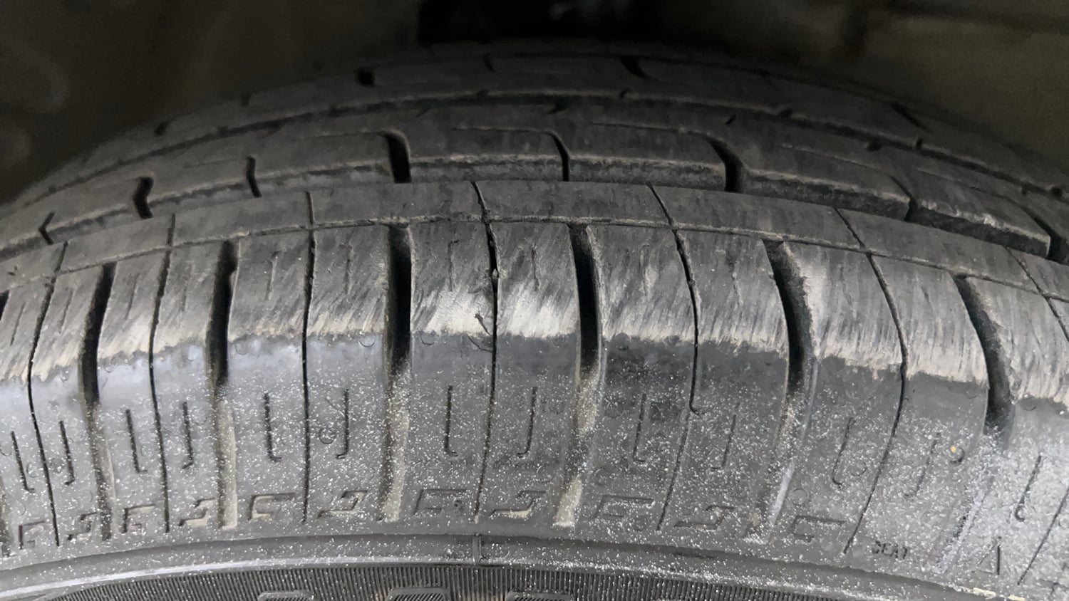 Used 2017 Maruti Suzuki Celerio ZXI (O) AMT Petrol Automatic tyres RIGHT FRONT TYRE TREAD VIEW