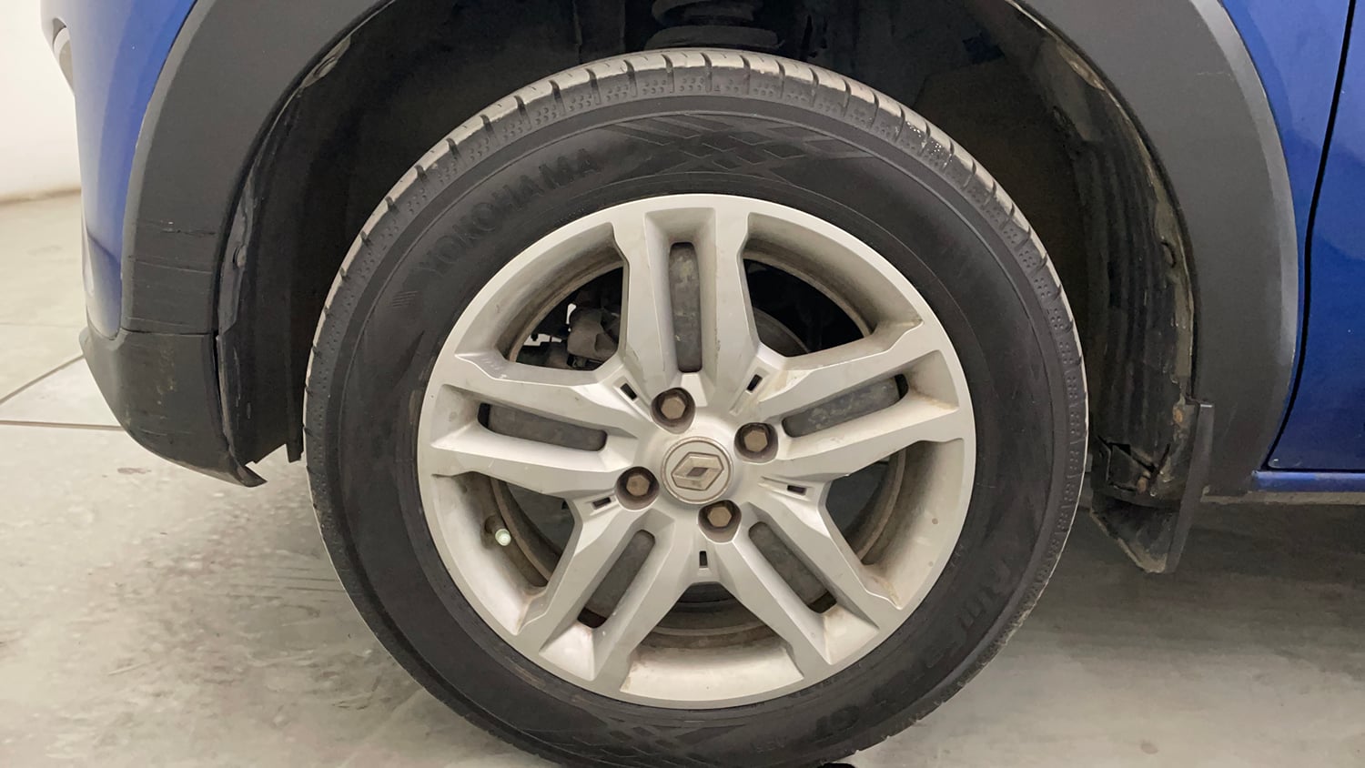 Used 2021 Renault Triber RXZ Petrol Manual tyres LEFT FRONT TYRE RIM VIEW