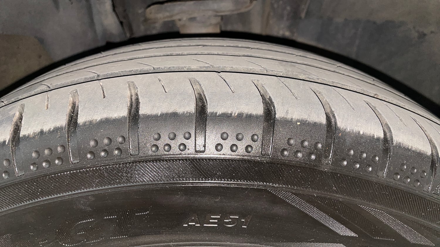 Used 2021 Renault Triber RXZ Petrol Manual tyres RIGHT FRONT TYRE TREAD VIEW