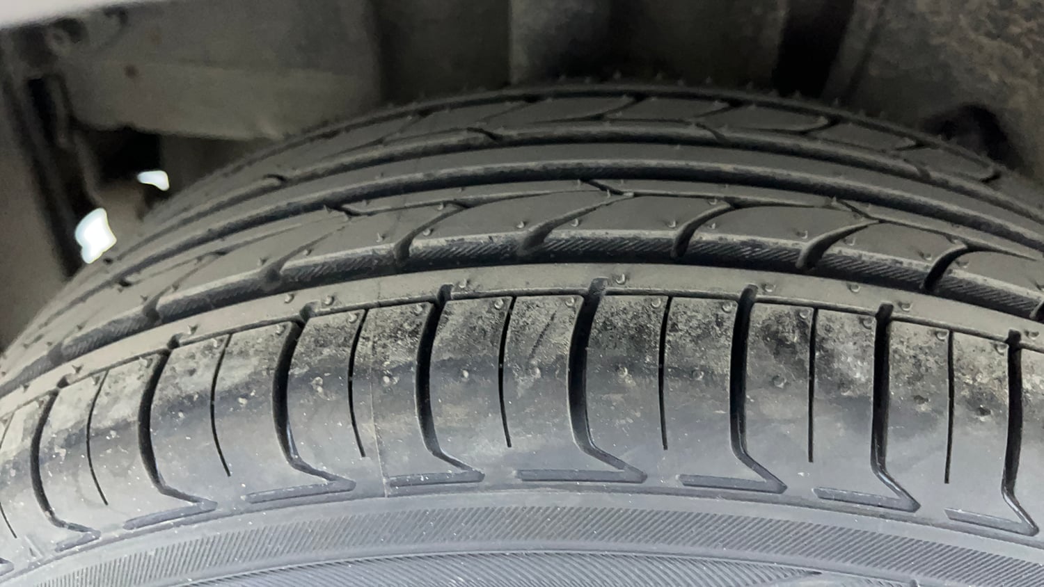 Used 2018 Tata Tiago Revotron XZ Petrol Manual tyres RIGHT REAR TYRE TREAD VIEW