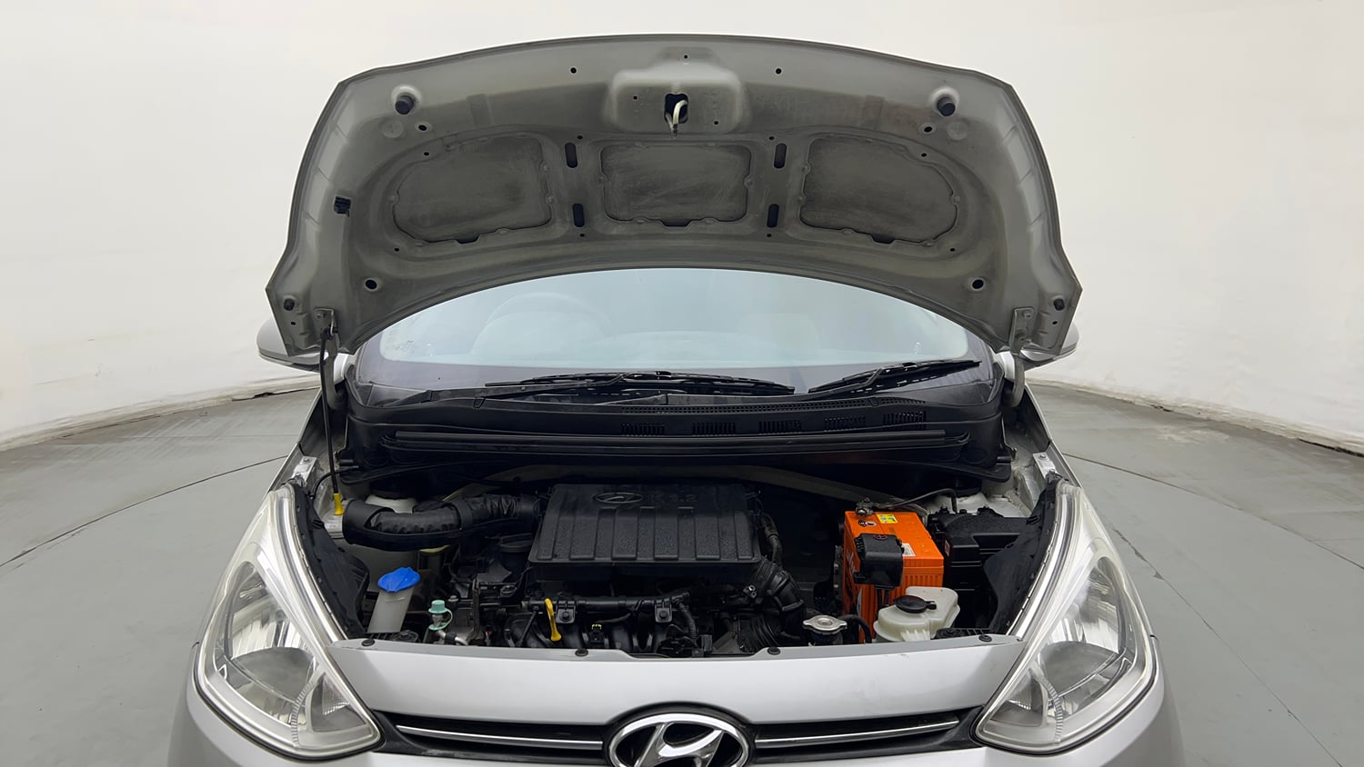 Used 2016 Hyundai Grand i10 Sportz 1.2 Kappa VTVT Petrol Manual engine ENGINE & BONNET OPEN FRONT VIEW