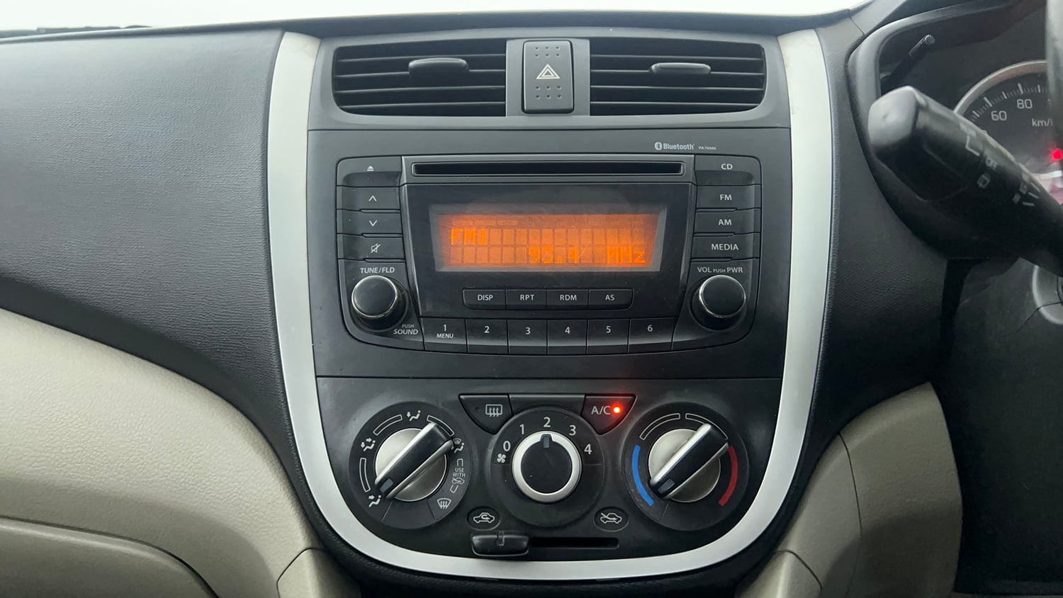 Used 2017 Maruti Suzuki Celerio ZXI (O) AMT Petrol Automatic interior MUSIC SYSTEM & AC CONTROL VIEW