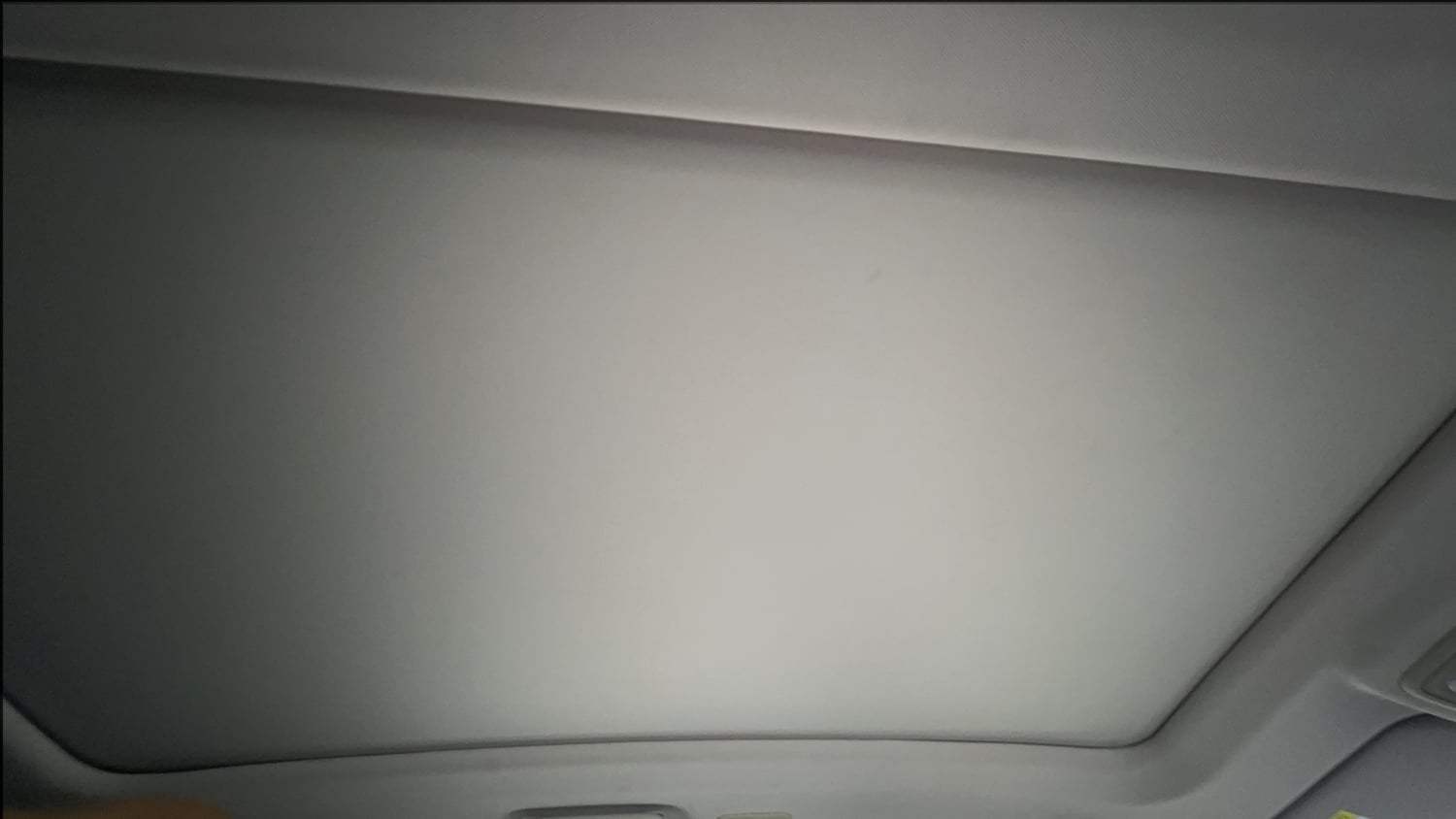 Used 2024 Mahindra XUV700 AX 5 Diesel AT 7 STR Diesel Automatic top_features Sunroof