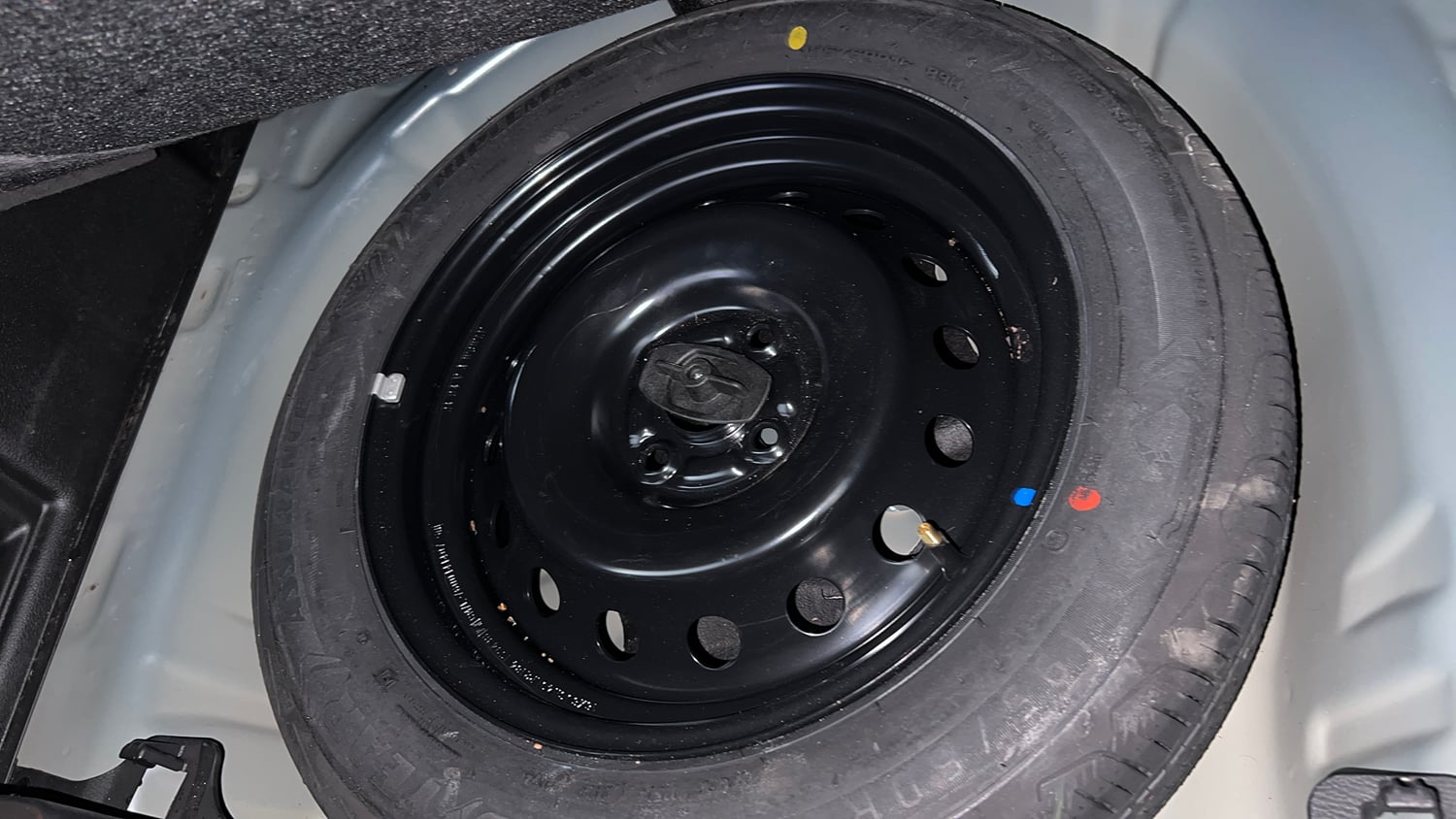 Used 2024 Maruti Suzuki Fronx Alpha 1.0L Turbo 6 AT Petrol Automatic tyres SPARE TYRE VIEW