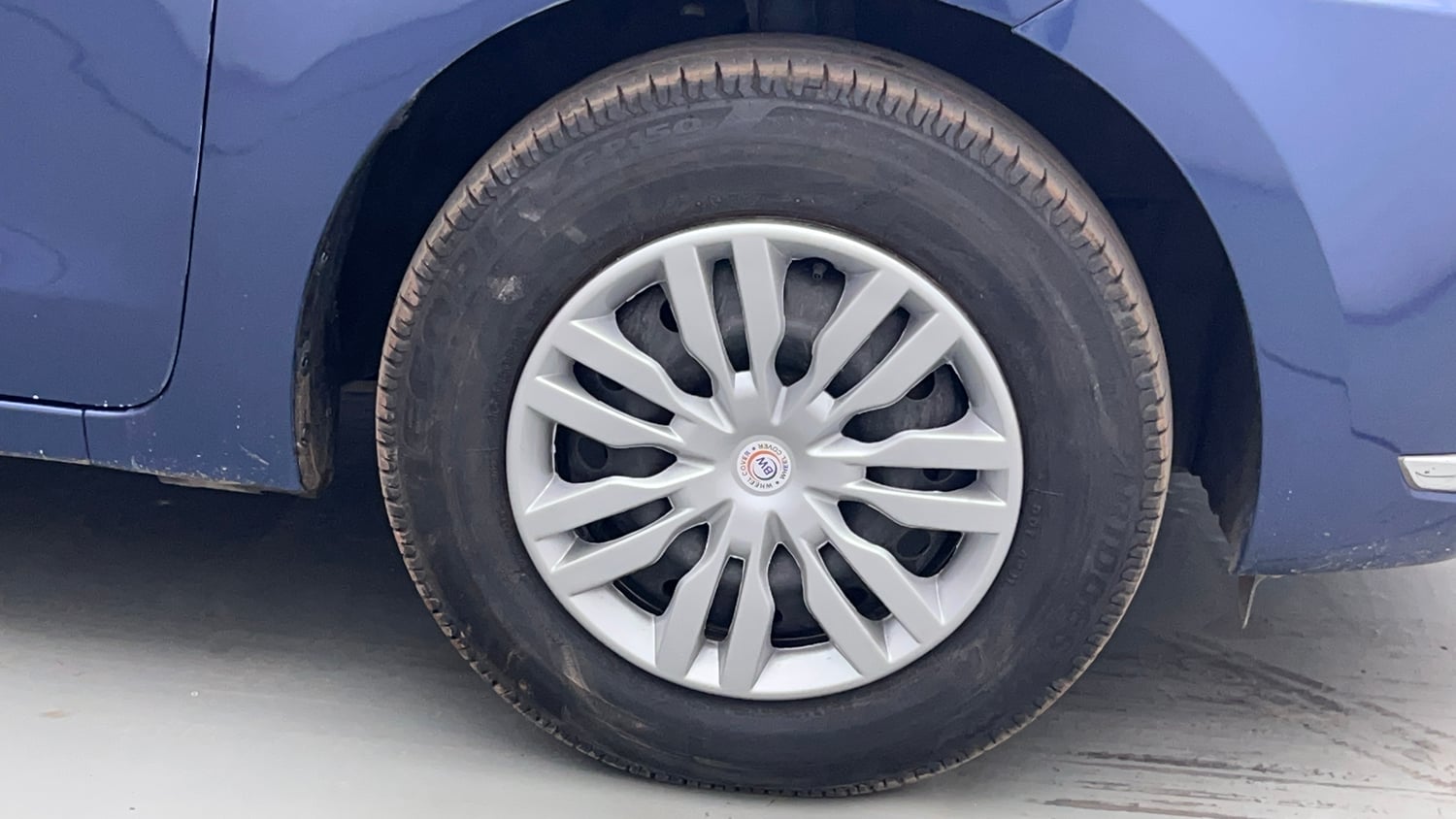 Used 2018 Maruti Suzuki Dzire VXi Petrol Manual tyres RIGHT FRONT TYRE RIM VIEW