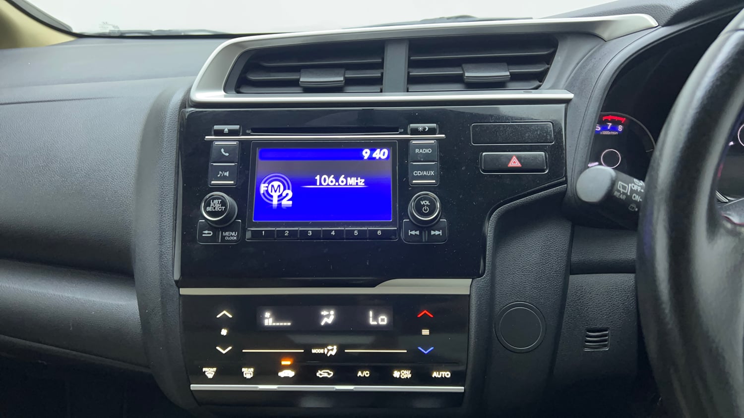 Used 2017 Honda Jazz V AT Petrol Petrol Automatic top_features Integrated (in-dash) music system