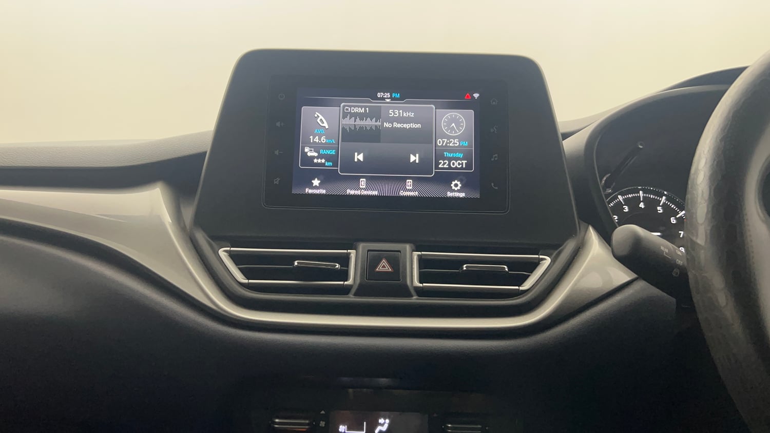 Used 2022 Maruti Suzuki Baleno Zeta AGS Petrol Automatic top_features Integrated (in-dash) music system