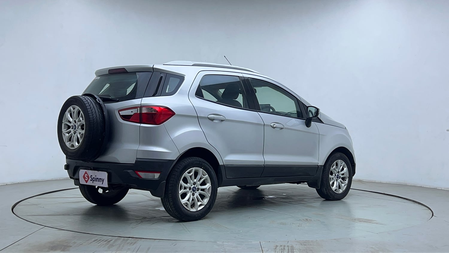 Used 2015 Ford EcoSport Titanium 1.5L Ti-VCT AT Petrol Automatic exterior RIGHT REAR CORNER VIEW