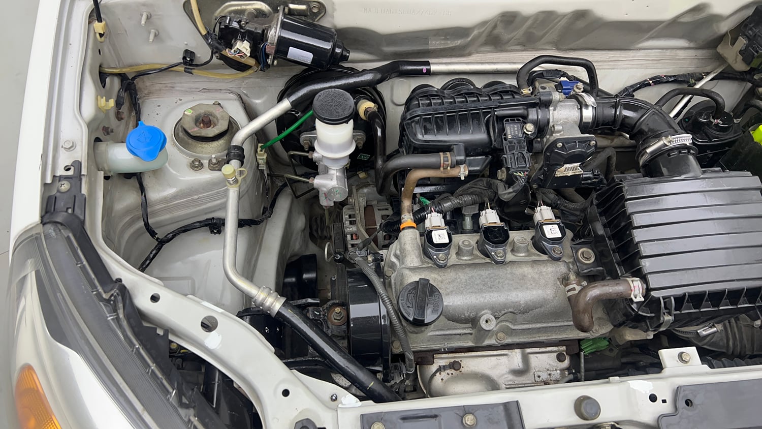 Used 2017 Maruti Suzuki Alto 800 LXi (O) Petrol Manual engine ENGINE RIGHT SIDE VIEW