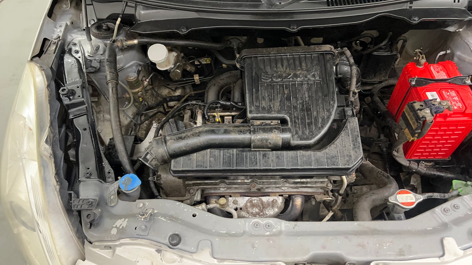 Used 2014 Maruti Suzuki Swift VXi Petrol Manual engine ENGINE RIGHT SIDE VIEW