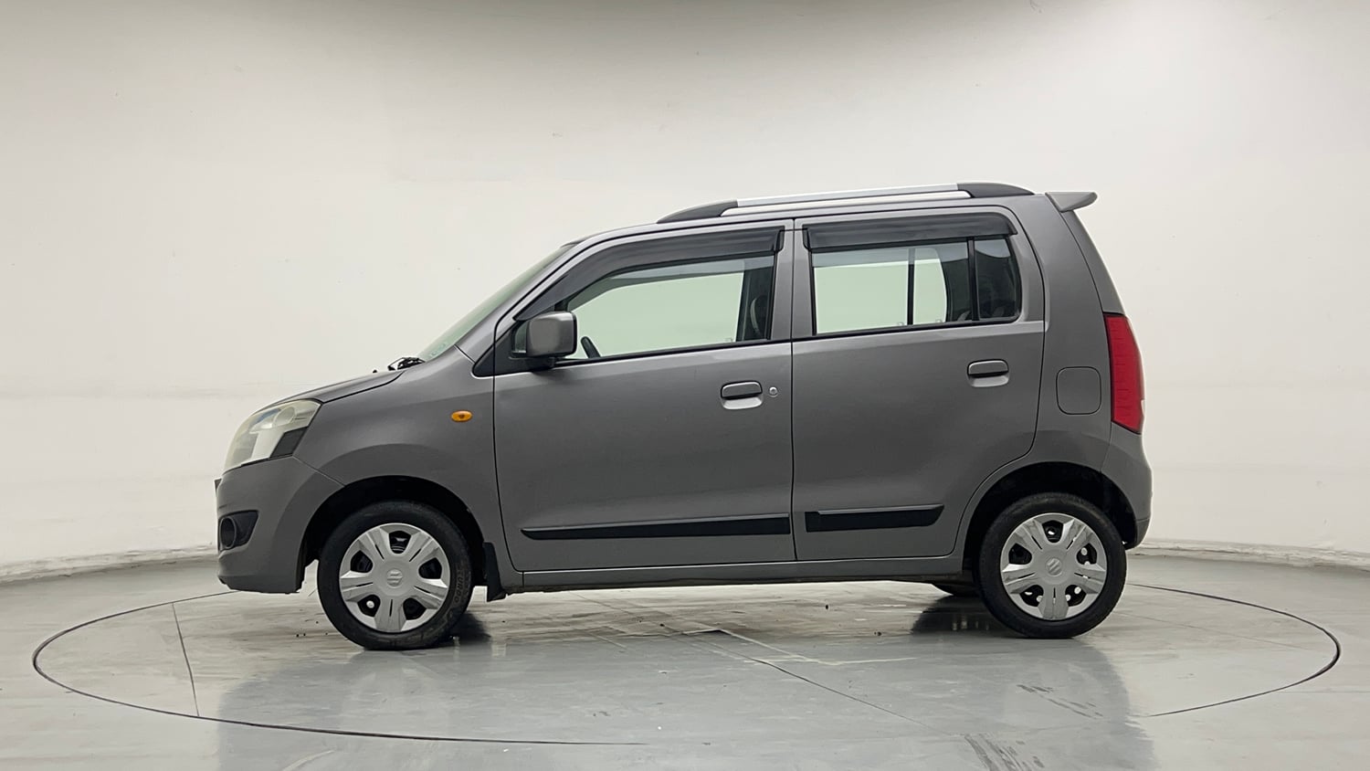 Used 2018 Maruti Suzuki Wagon R 1.0 VXI AMT (O) Petrol Automatic exterior LEFT SIDE VIEW