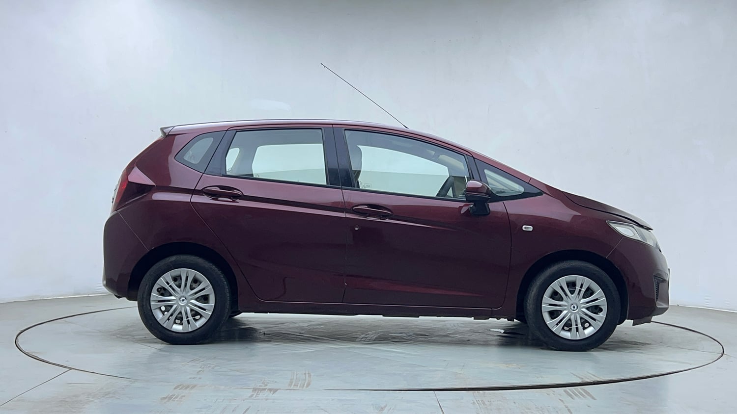 Used 2016 Honda Jazz SV Petrol Petrol Manual exterior RIGHT SIDE VIEW