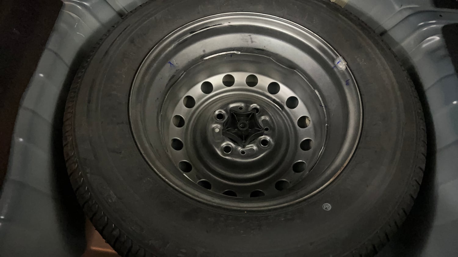 Used 2022 Tata Altroz XZA Petrol Petrol Automatic tyres SPARE TYRE VIEW
