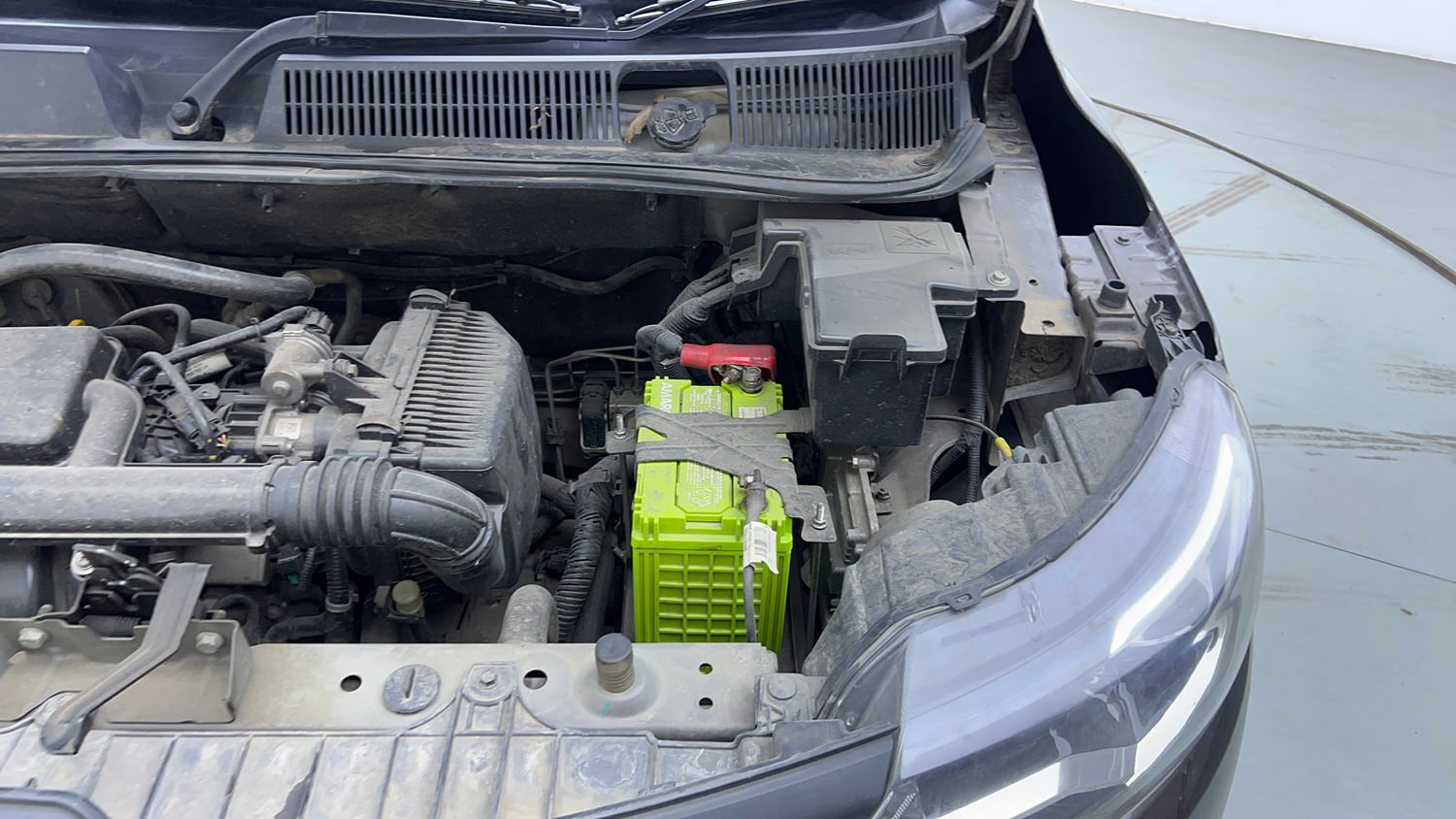 Used 2022 Renault Triber Limited Edition AMT Petrol Automatic engine ENGINE LEFT SIDE VIEW