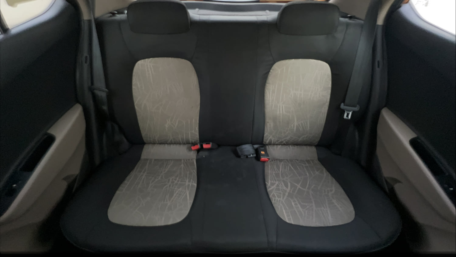 Used 2016 Hyundai Grand i10 Sportz 1.2 Kappa VTVT Petrol Manual interior REAR SEAT CONDITION VIEW
