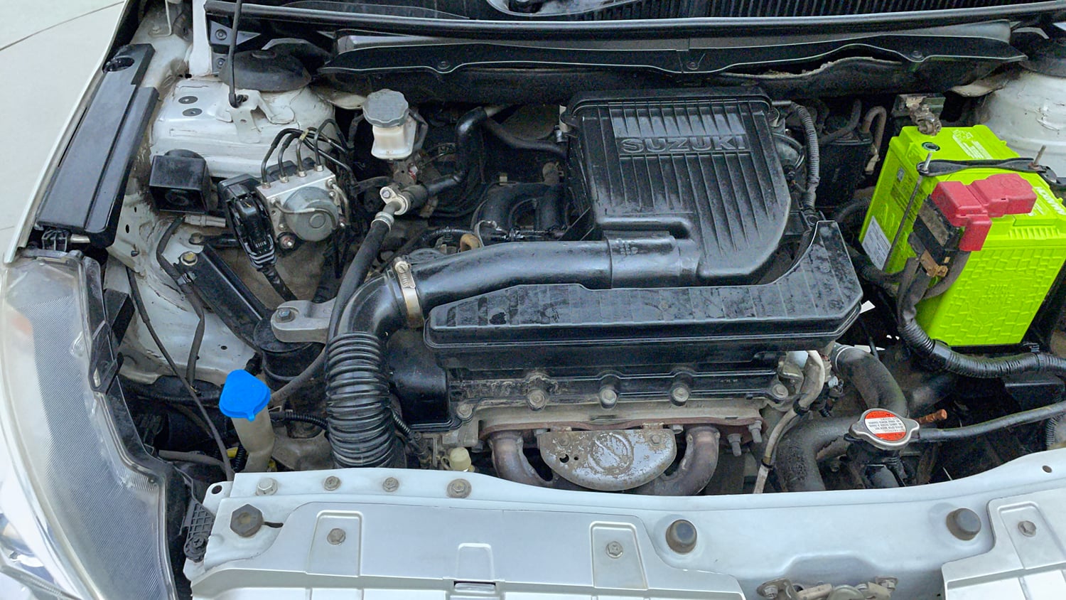 Used 2017 Maruti Suzuki Ciaz ZXi  AT Petrol Automatic engine ENGINE RIGHT SIDE VIEW