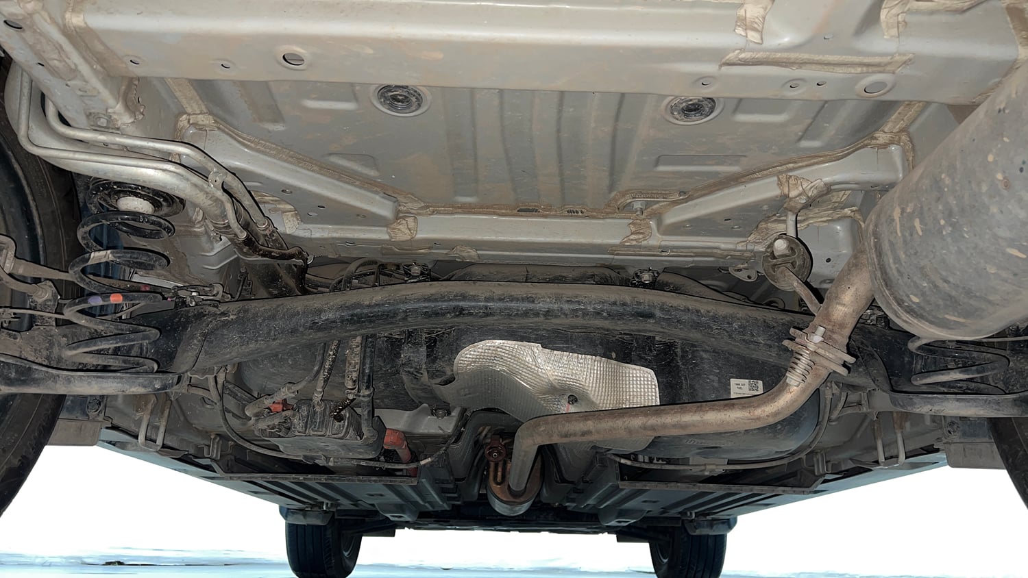 Used 2025 Maruti Suzuki Victoris ZXI+ (O) THS 2W Hybrid Automatic extra REAR UNDERBODY VIEW (TAKEN FROM REAR)