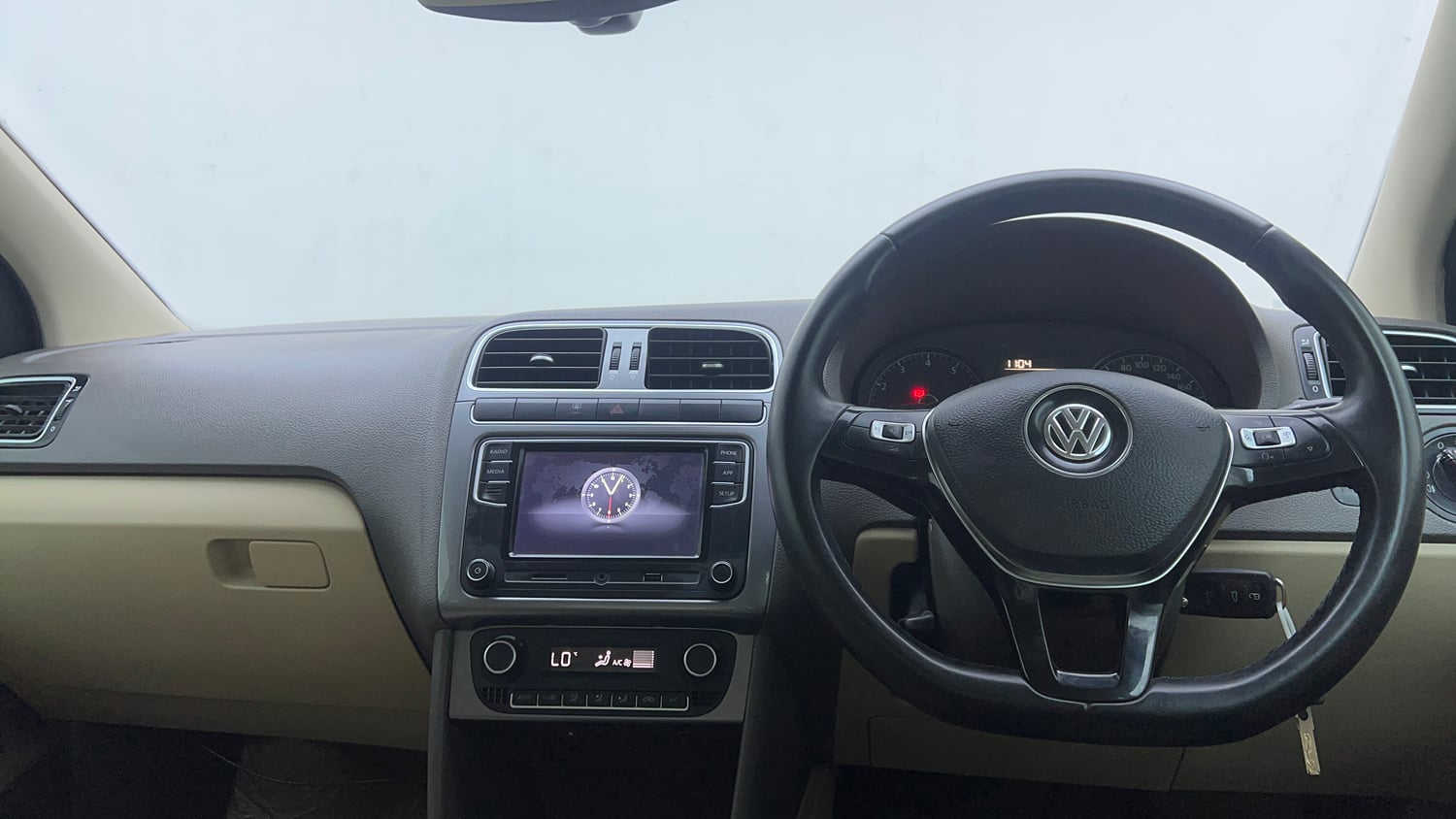 Used 2022 Volkswagen Vento Highline 1.0L TSI Petrol Manual interior DASHBOARD VIEW
