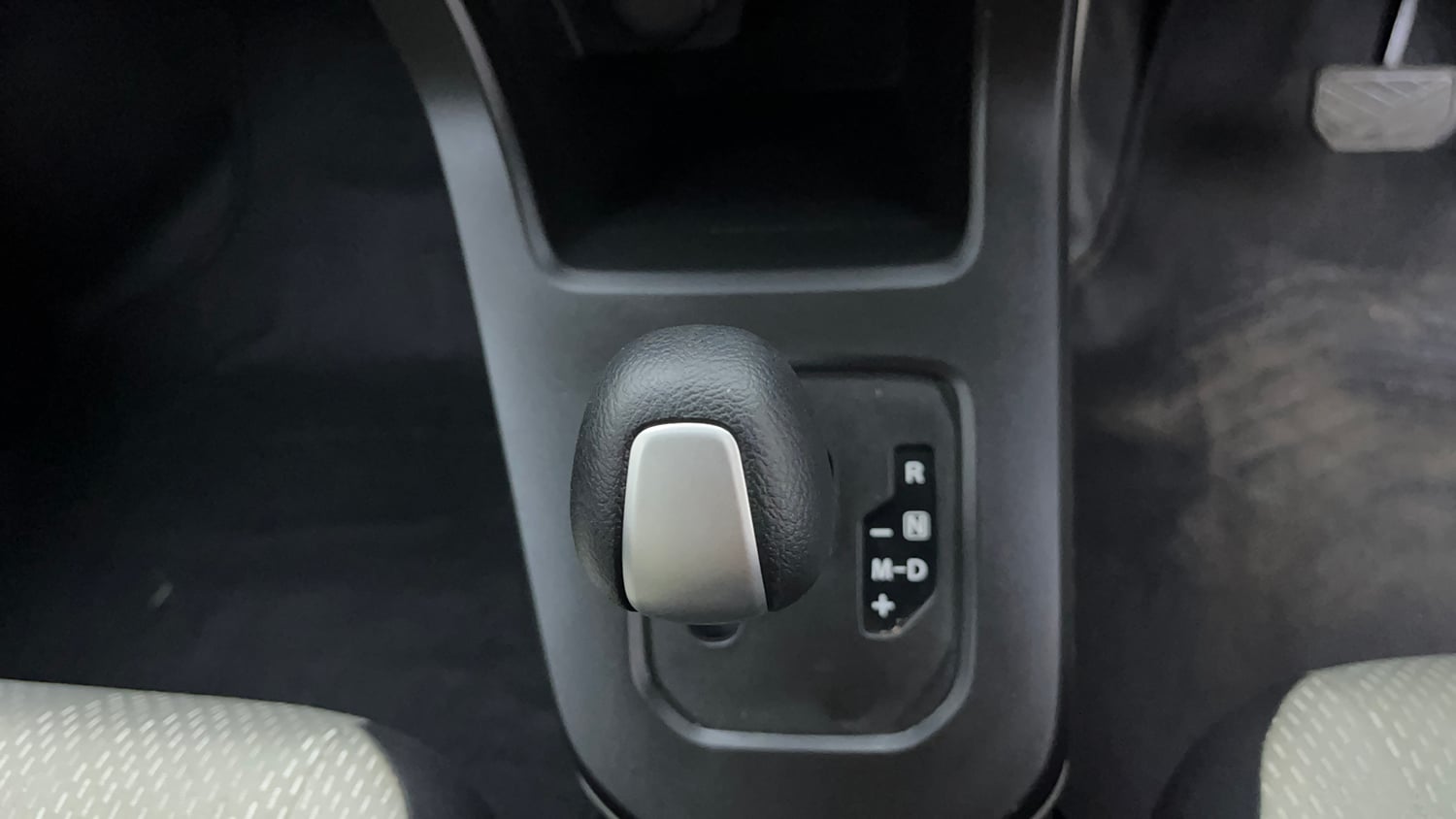 Used 2026 Maruti Suzuki Wagon R VXI 1.0 AGS Petrol Automatic interior GEAR  KNOB VIEW