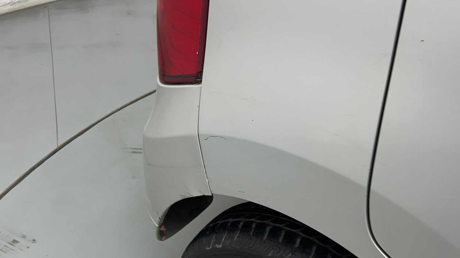 Used 2014 Maruti Suzuki Wagon R VXI Petrol Manual dents MINOR SCRATCH