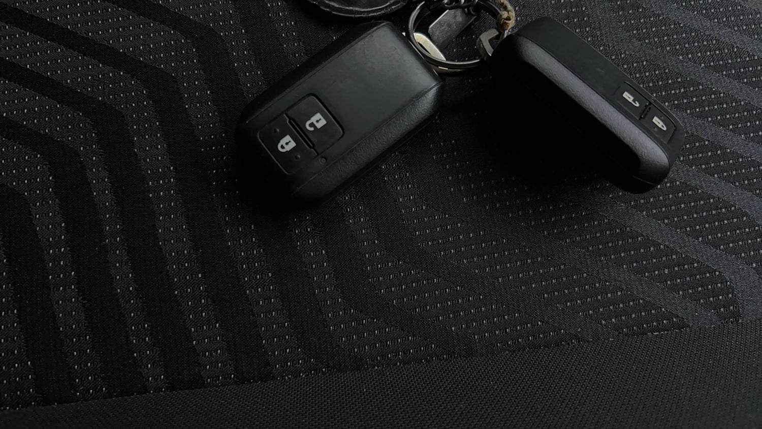 Used 2019 Maruti Suzuki Swift ZXi Petrol Manual extra CAR KEY VIEW