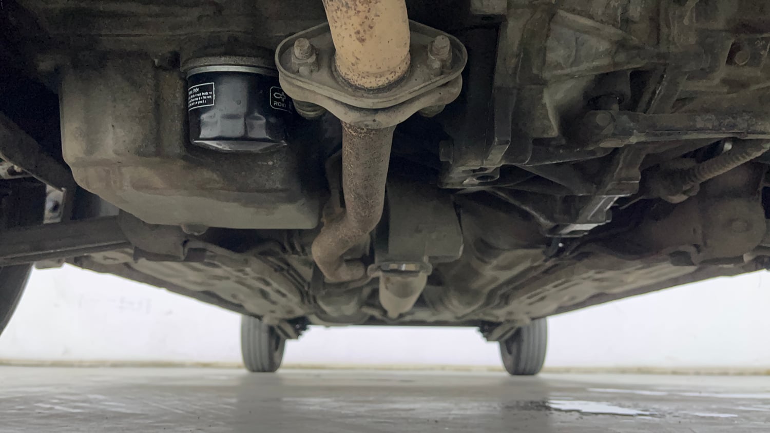 Used 2015 Maruti Suzuki Alto K10 VXi (O) Petrol Manual extra FRONT LEFT UNDERBODY VIEW