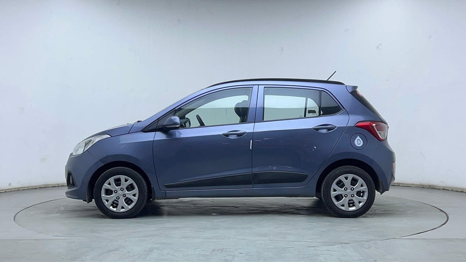 Used 2016 Hyundai Grand i10 Sportz 1.1 CRDi Diesel Manual exterior LEFT SIDE VIEW