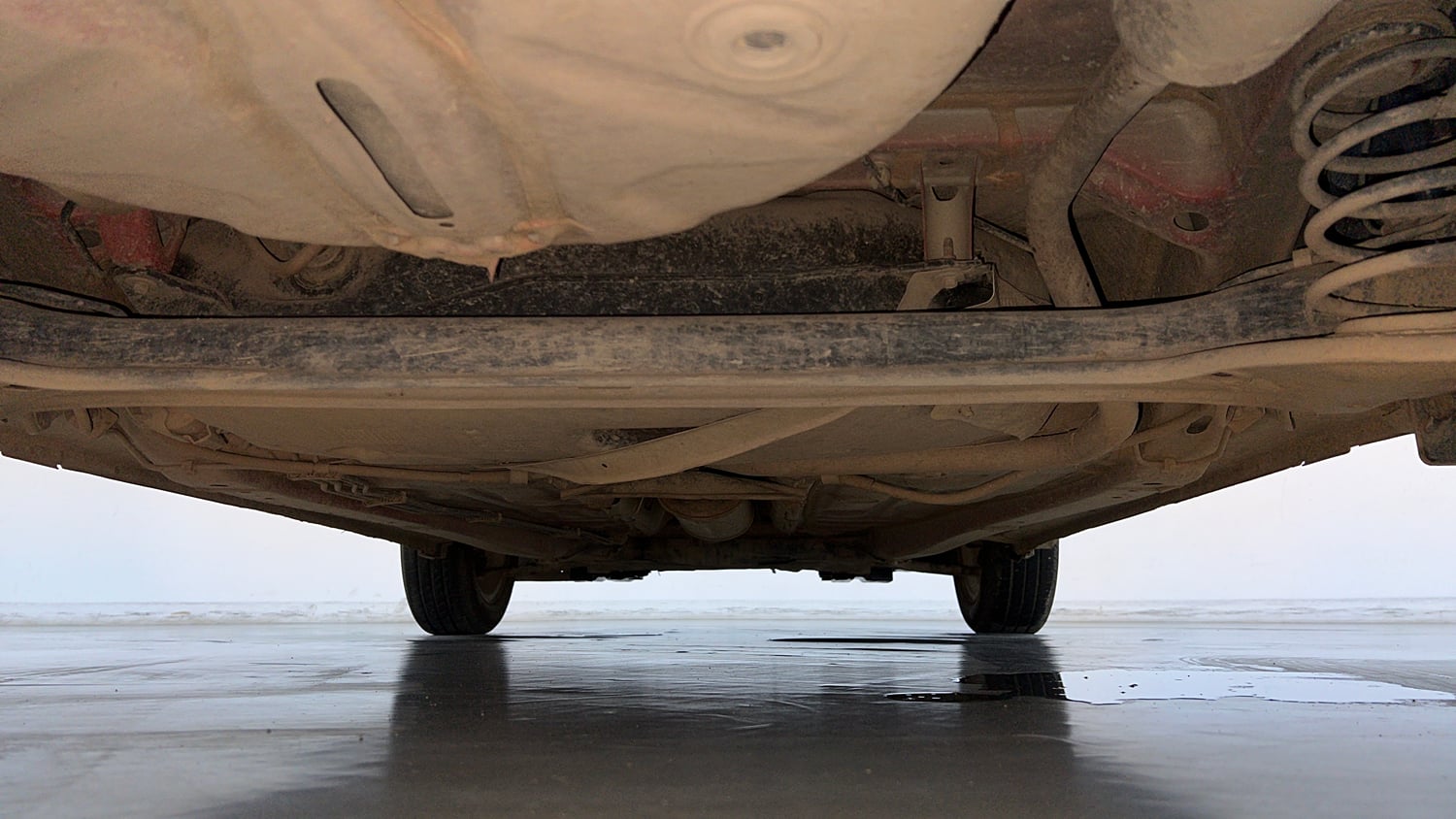 Used 2019 Maruti Suzuki Swift ZXi Petrol Manual extra REAR UNDERBODY VIEW (TAKEN FROM REAR)