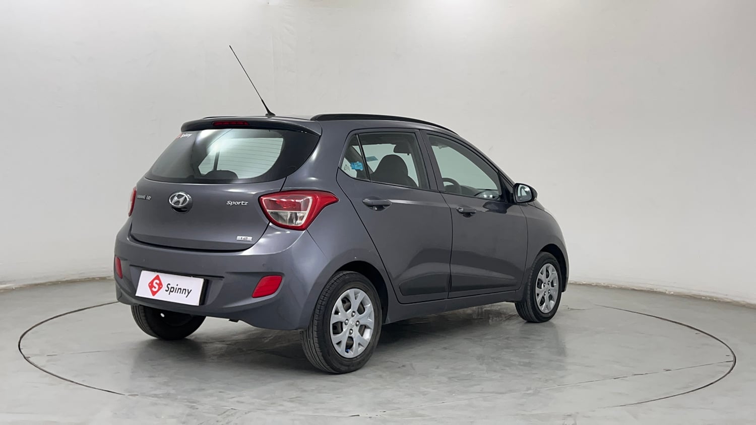 Used 2016 Hyundai Grand i10 Sportz 1.2 Kappa VTVT Petrol Manual exterior RIGHT REAR CORNER VIEW