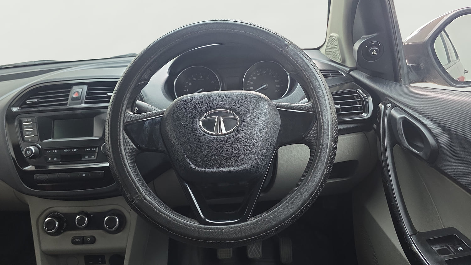 Used 2019 Tata Tiago Revotron XT Petrol Manual interior STEERING VIEW