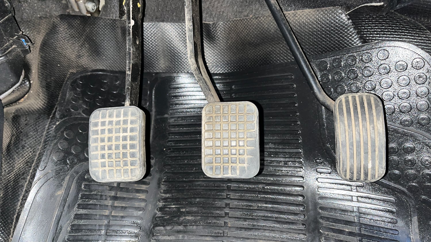Used 2018 Tata Tiago Revotron XZ Petrol Manual interior PEDALS VIEW