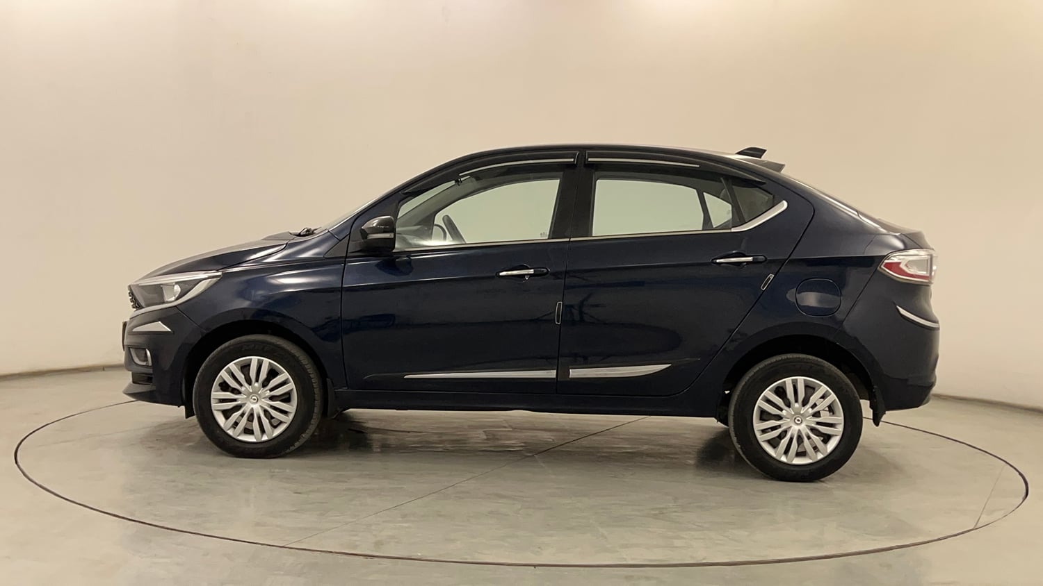 Used 2023 Tata Tigor XZ Plus CNG Cng Manual exterior LEFT SIDE VIEW