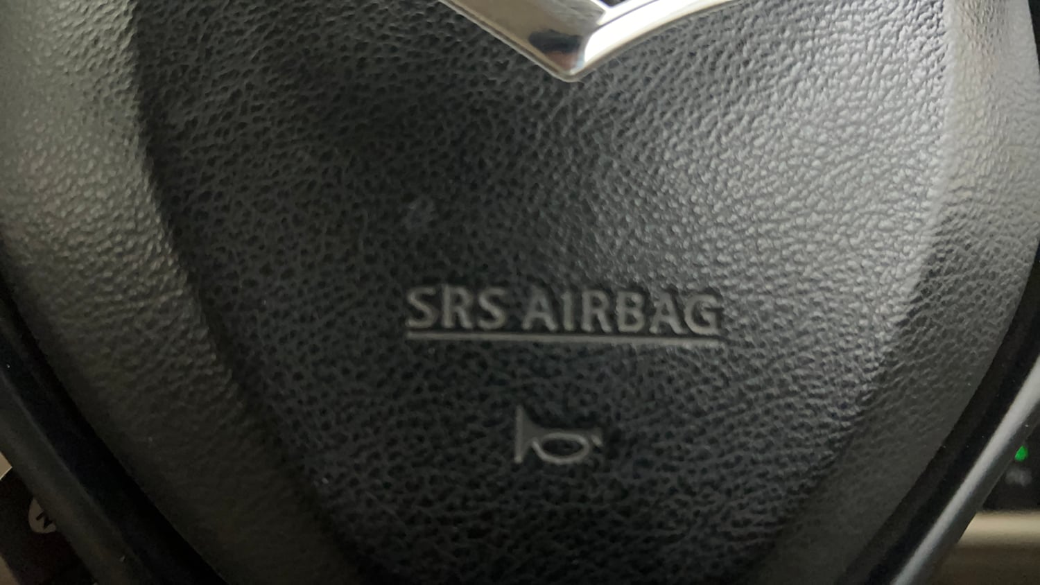 Used 2016 Maruti Suzuki Ciaz VXi+ Petrol Manual top_features Airbags