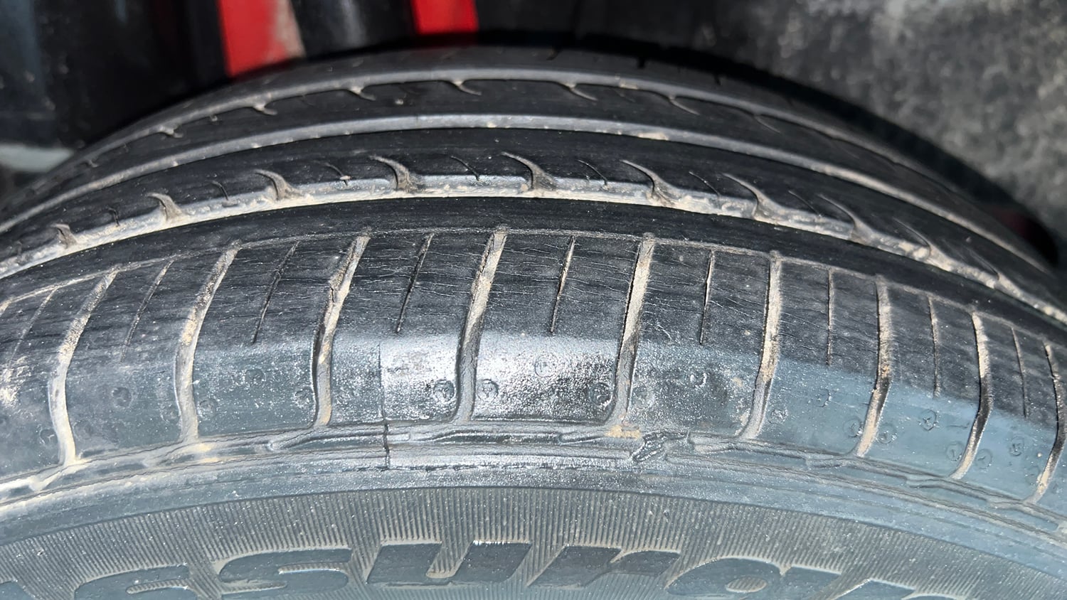 Used 2019 Maruti Suzuki Swift ZDi AMT Diesel Automatic tyres RIGHT REAR TYRE TREAD VIEW