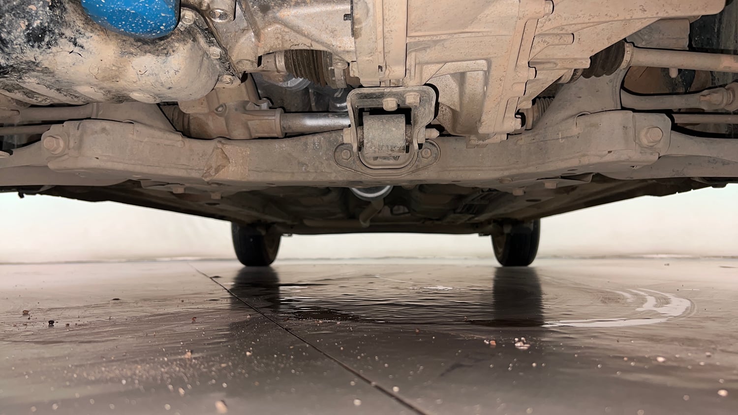 Used 2021 Hyundai Grand i10 Nios Sportz 1.2 Kappa VTVT Dual Tone Petrol Manual extra FRONT LEFT UNDERBODY VIEW